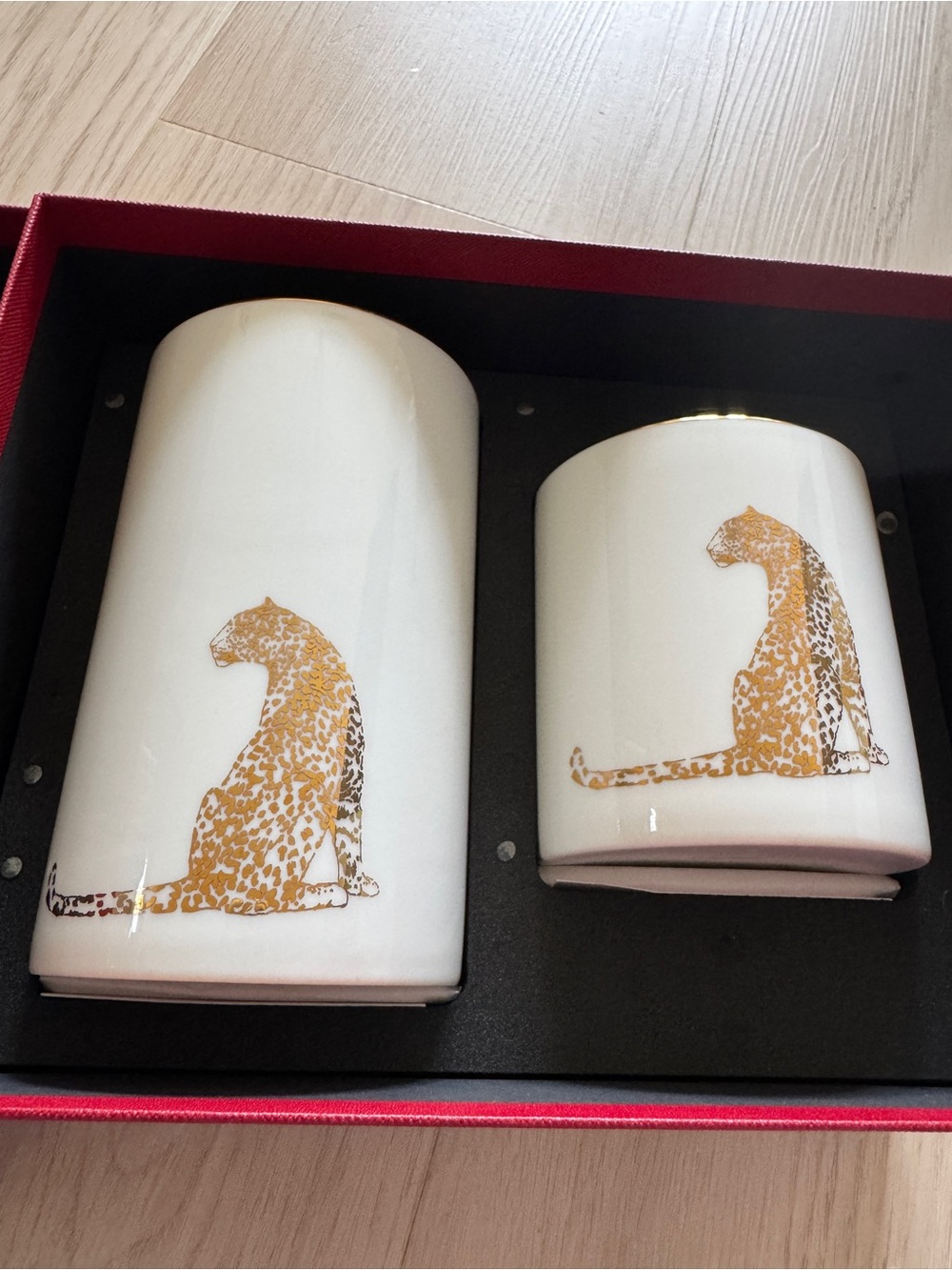 2 PC GIFT SET Cartier Panthere Porcelain Vase 6" and 4" in red box white gold